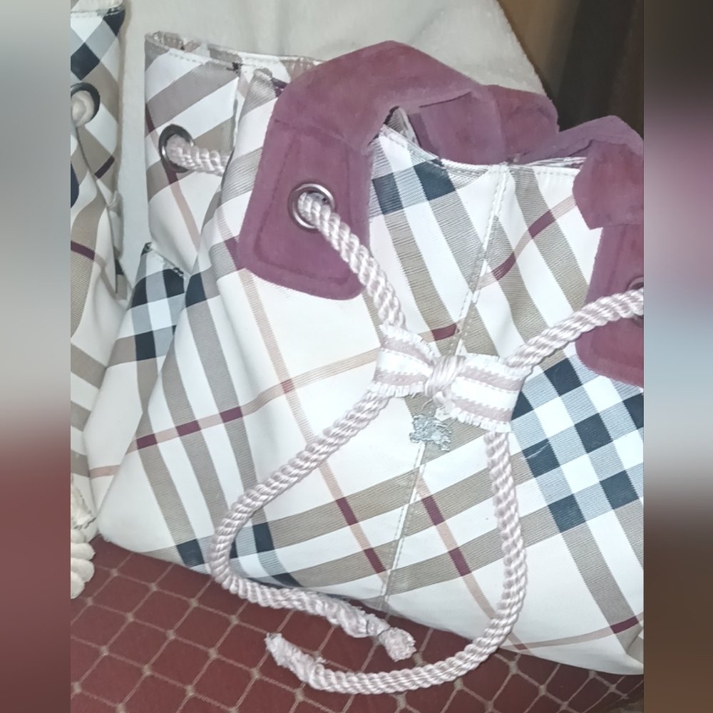 BURBERRY vintage Tote Plaid Drawstring Women’s Handbag in Mauve and Cream